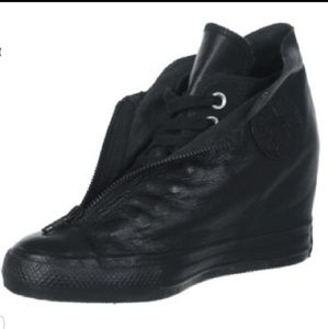 Chuck Taylor Shroud Mid Black Leather Wedge Converse